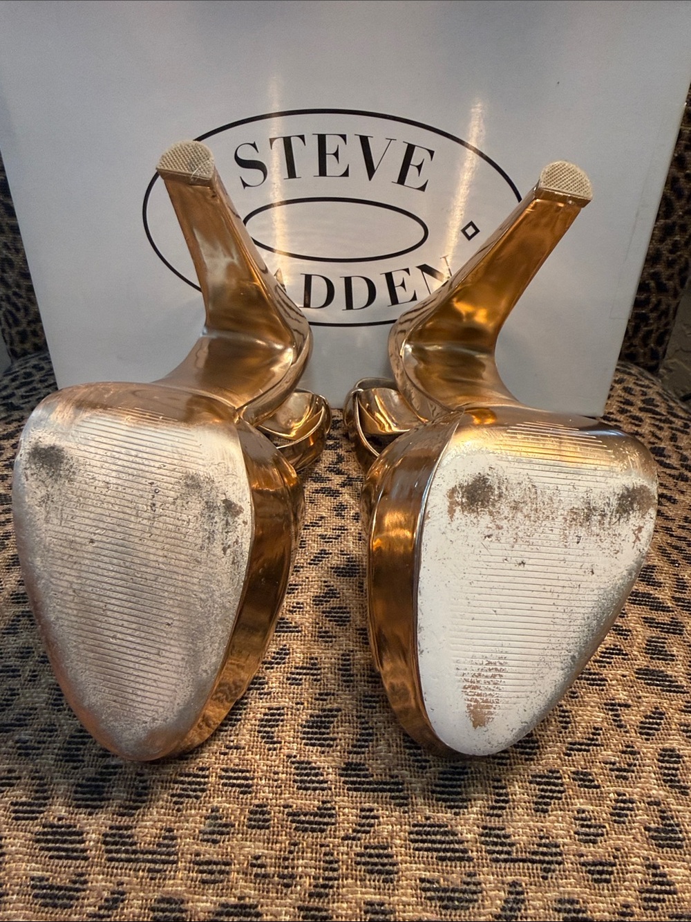 Steve Madden Metallic Gold Platform Heels. Worn Once. 4” Heel. - Picture 8 of 8
